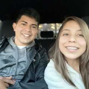 Meet your Posher, Moises